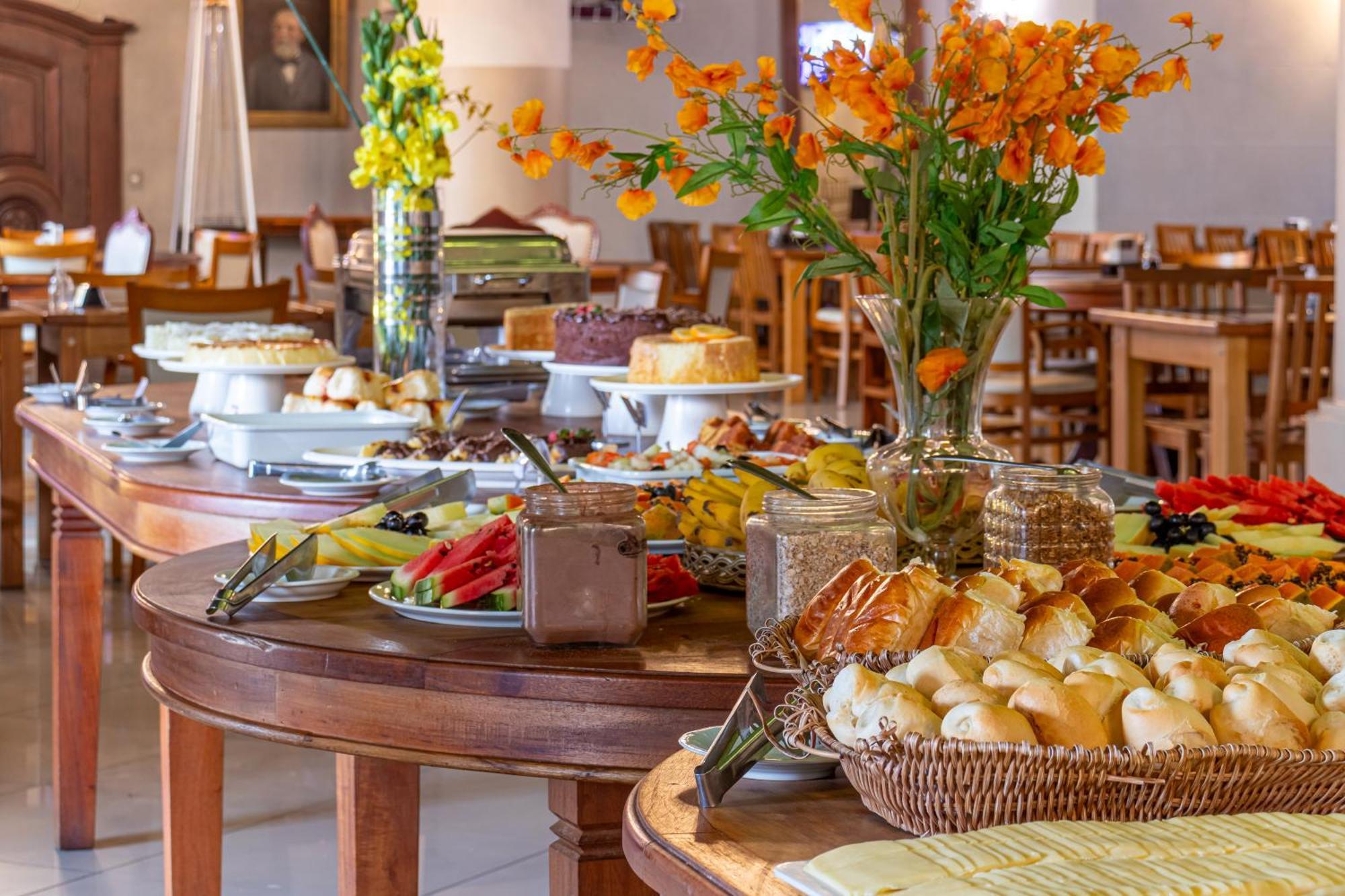 Castelo De Itaipava - Hotel, Eventos E Gastronomia エクステリア 写真