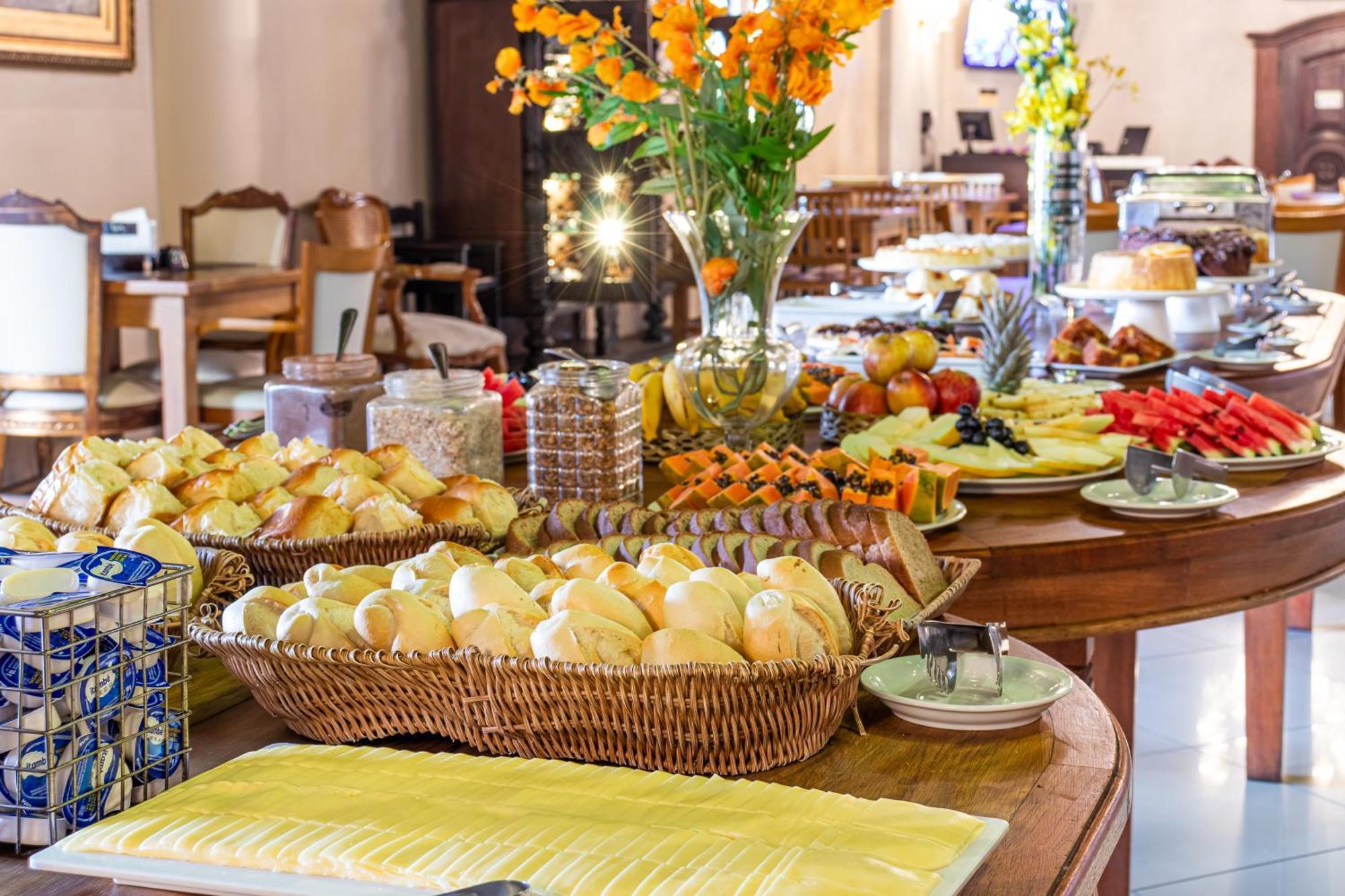 Castelo De Itaipava - Hotel, Eventos E Gastronomia エクステリア 写真