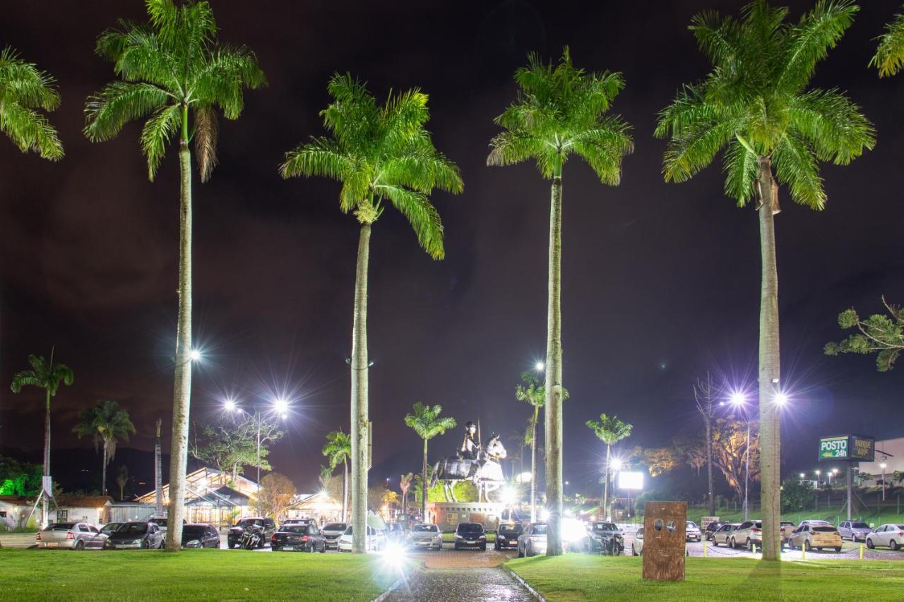 Castelo De Itaipava - Hotel, Eventos E Gastronomia エクステリア 写真